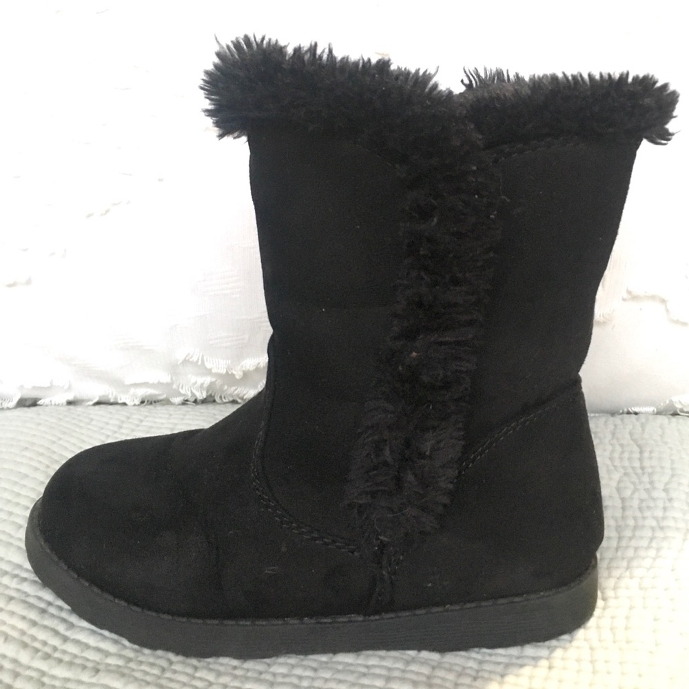 Cozy Faux Fur-lined Boots